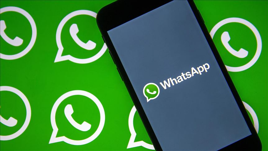 WhatsApp लाया नया कॉलिंग इफेक्ट और स्पेशल स्टिकर पैक: New Year विश करने का अनोखा तरीका